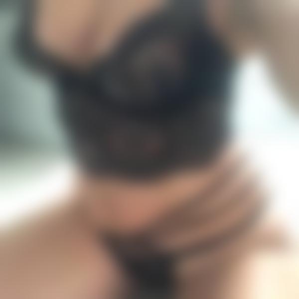 Ung kvinde søger en fræk og sød mand i Horsens