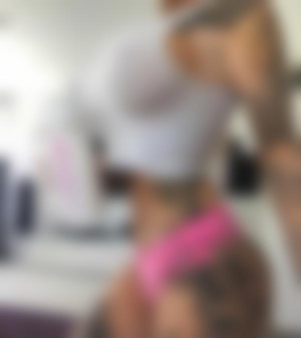 Milf til studerende, bud, sportsmand i København