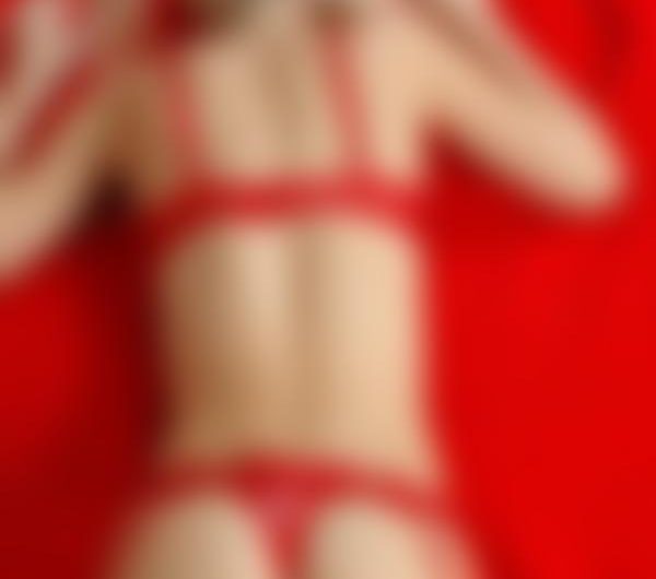 Nadiasensualitysexy, Sex og varm krammeri i København