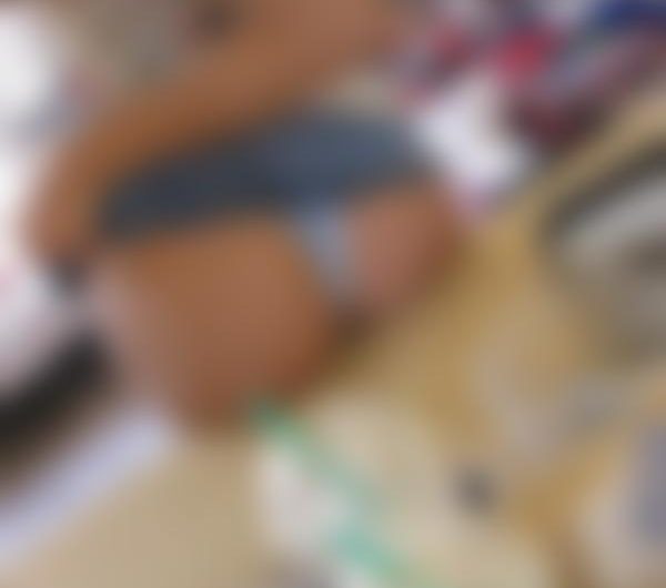 Nolove, smuk blondine med briller søger et godt knald i nærheden af København