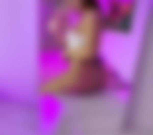 Adriana, Adriana, sexgal, jeg vil have dig helt for mig selv i dag i Viborg