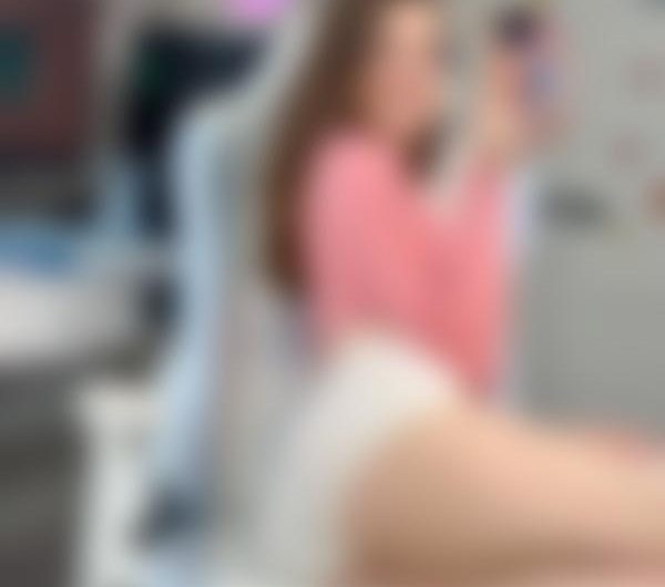 Ange 72, søger to sensuelle og frække kvinder i København