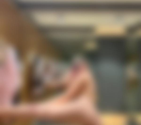 Céline, fræk og lækker pige søger moden mand til diskret møde i Aarhus