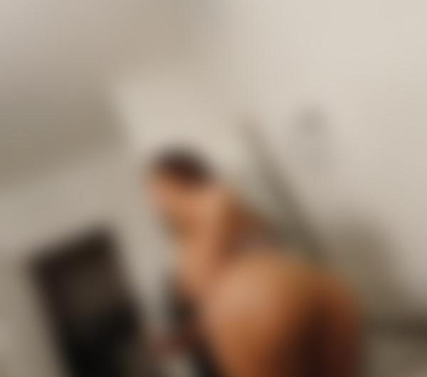 Pucellebretonne, kvinde, stadig jomfru på 26 år i Bretagne, søger min redder! i København