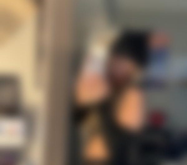 Libertinabcbg, BCBG og frivol kvinde søger utroskabseventyr i København