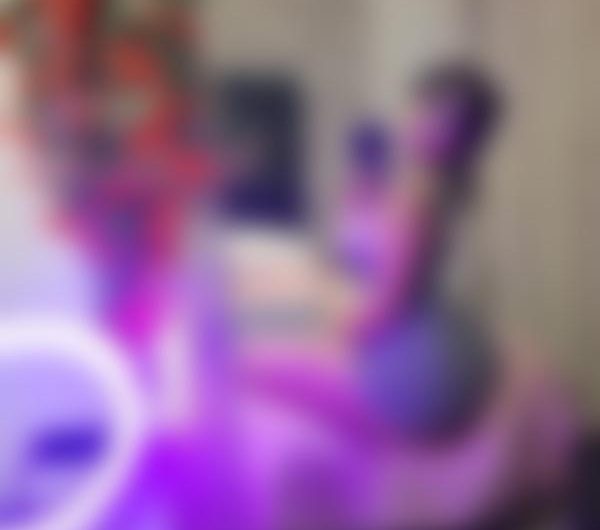 Kalisevade, liderlig pige søger erfaren libertin i Clermont i København