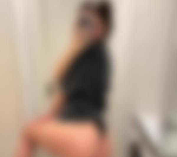 Isa6262, igen single, klar til sjov i København