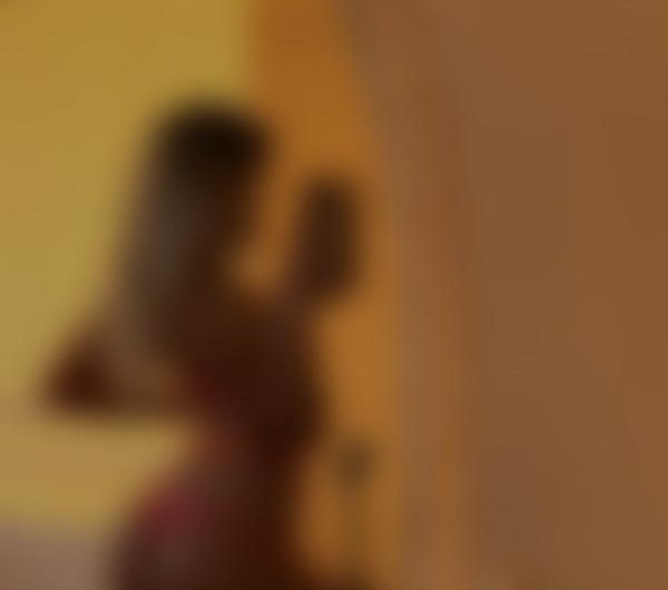 Paillette38, sød blondine søger originale sexdates i Taastrup