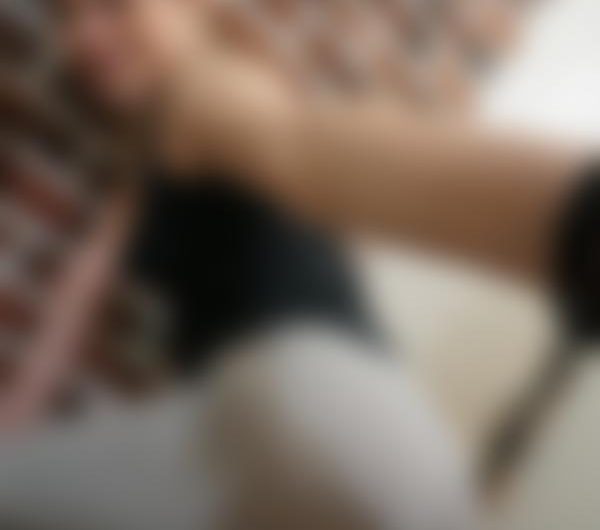 Biseksuel kvinde søger par eller kvinde (ingen mænd alene) i Odense