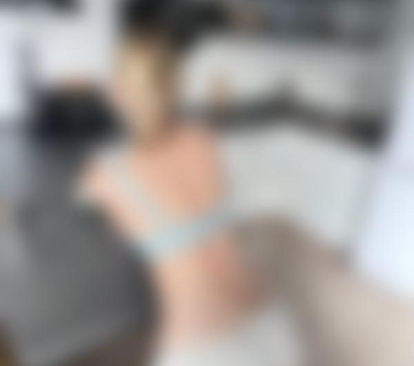 Sutter, jeg elsker at sluge og sutte smukke pikke i Hørsholm