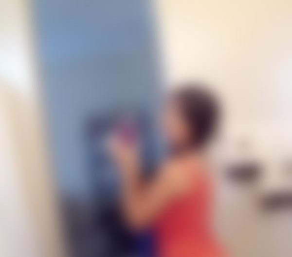 Joussessia, moden kvinde til hot chat og virtuel Skype-date i København