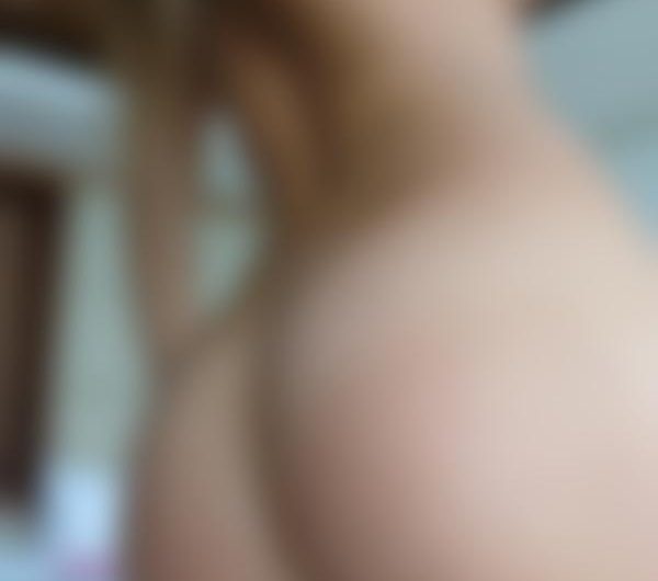 Garce02, ung fræk pige fra Picardie til sexdates i Aarhus