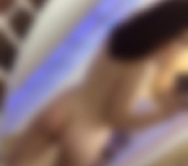 29sabrina1996, Ung, rund kvinde og jomfru søger frække og kæle øjeblikke i Taastrup