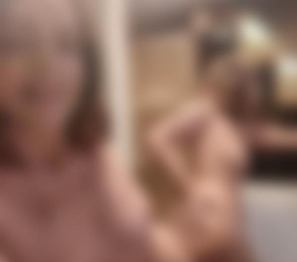 Thebiatch, Hvem vil hurtigt score en lækker sort? i Fredericia