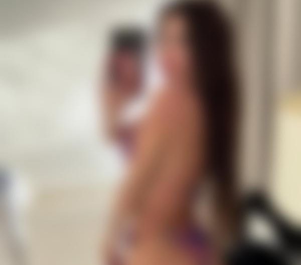 Rund, rund kvinde søger mænd til trekant i havneområdet i København